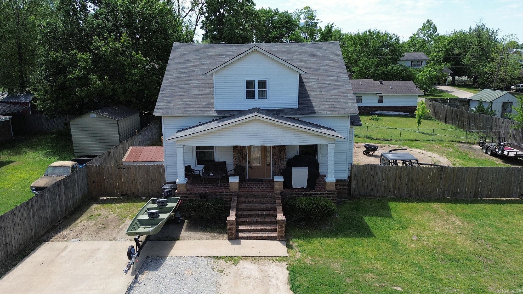 1210 W Emerson Street — photo