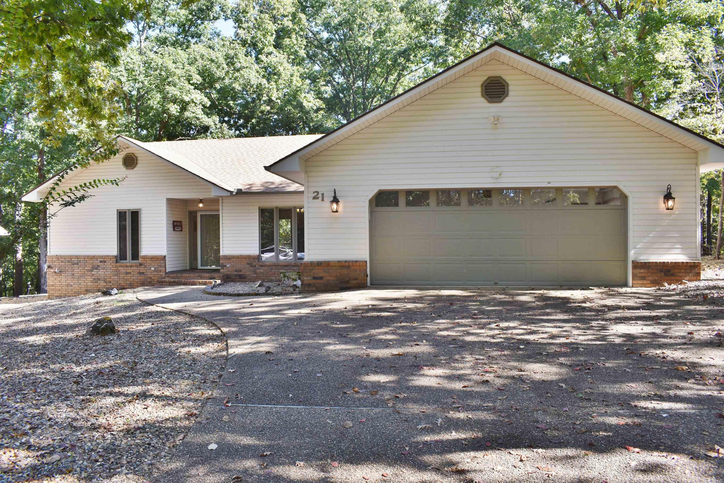 21 Ampolla Lane — photo