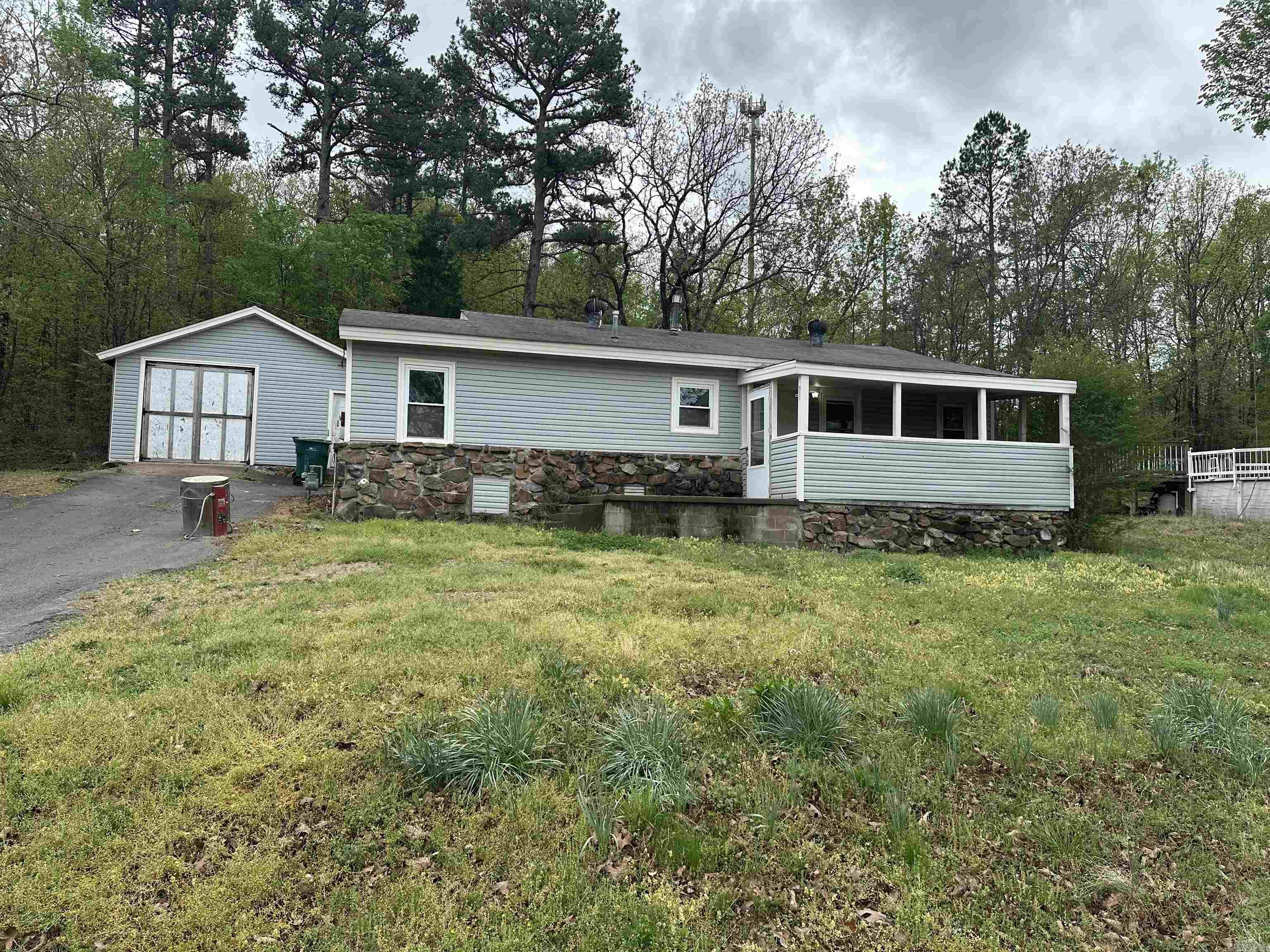 5305 Vaughn Road — photo