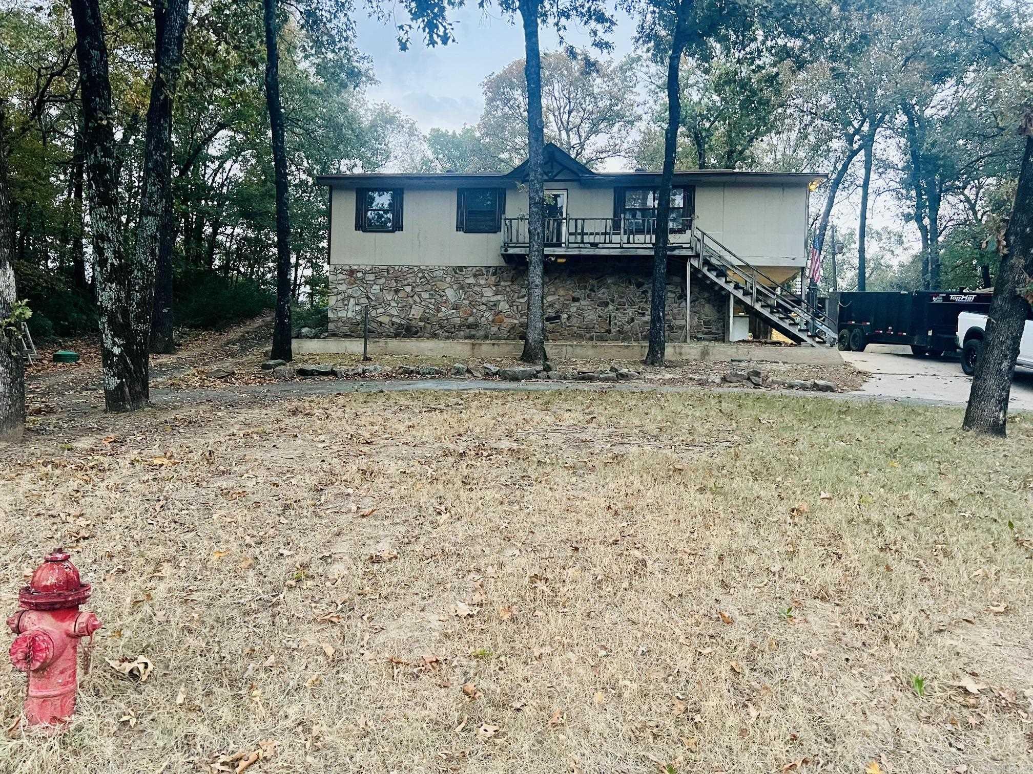 306 Lake Front Drive — photo