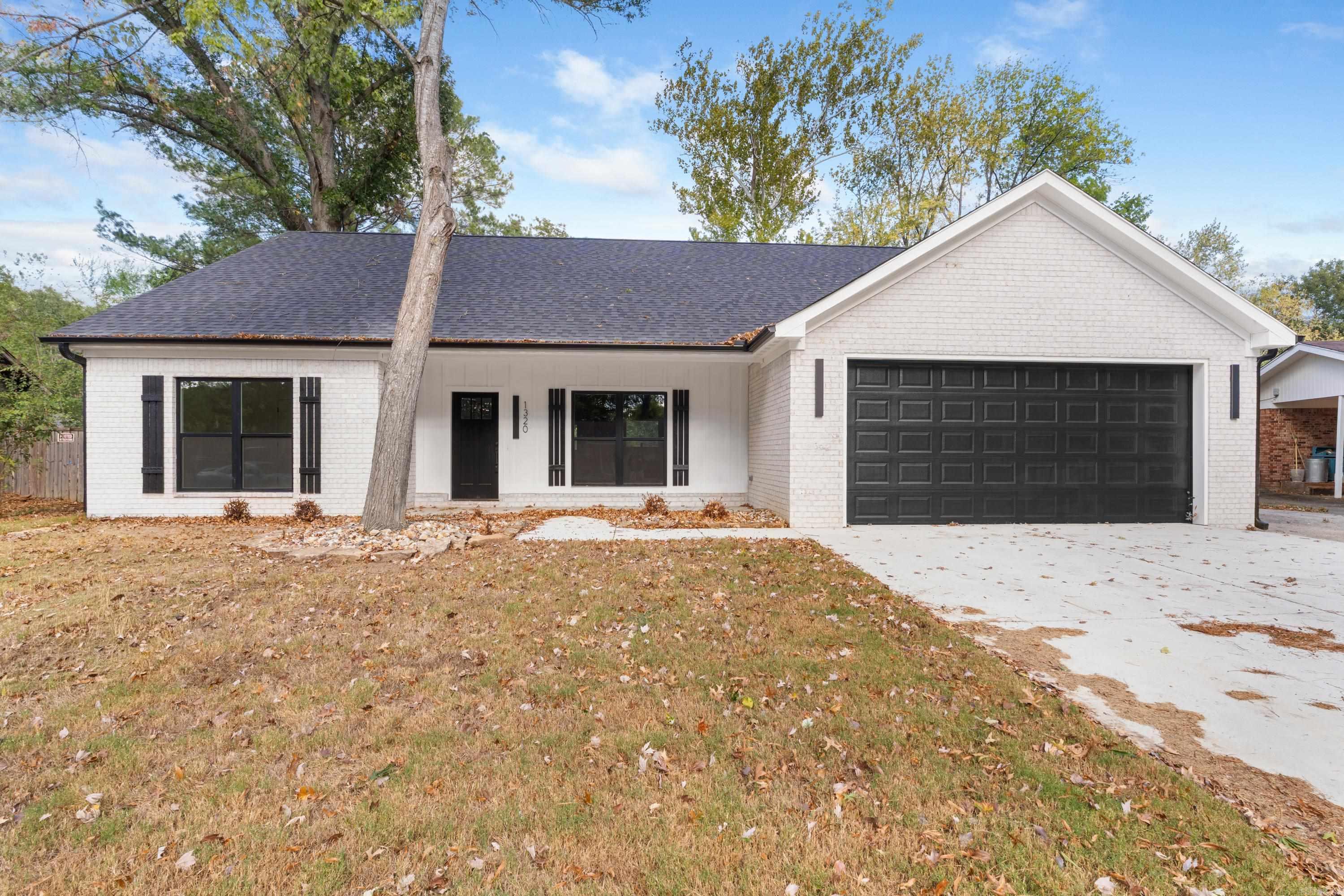 1320 Bellemeade Drive — photo