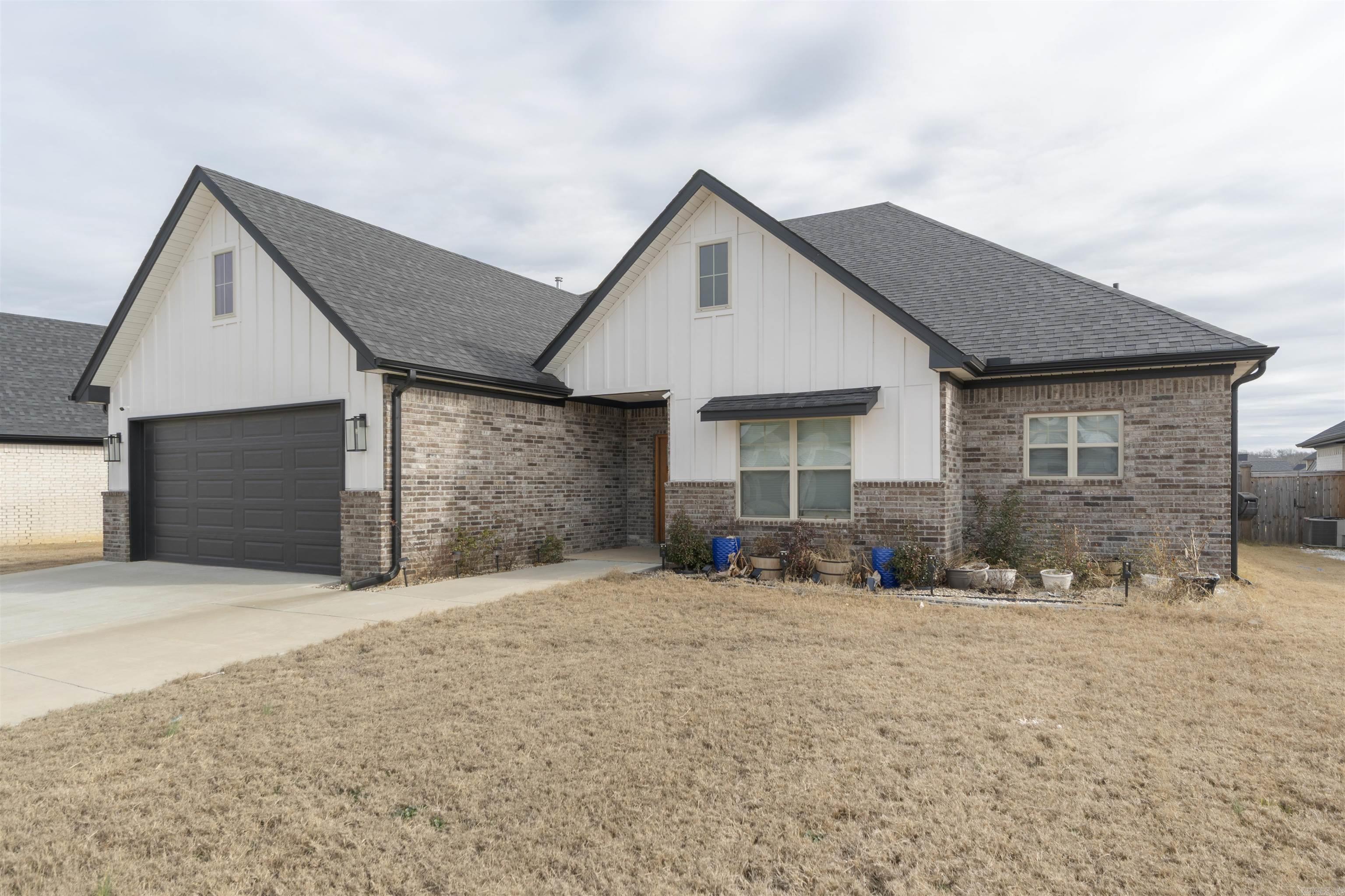 115 Corniche Lane, Maumelle, AR 72113 | Realty.com