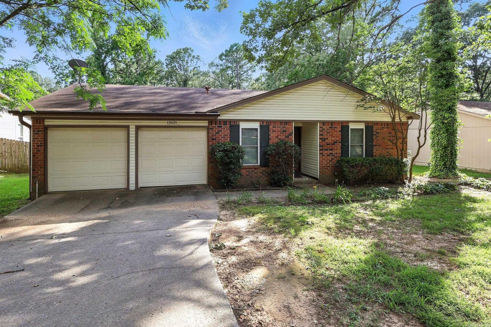 12621 Valleywood Drive — photo