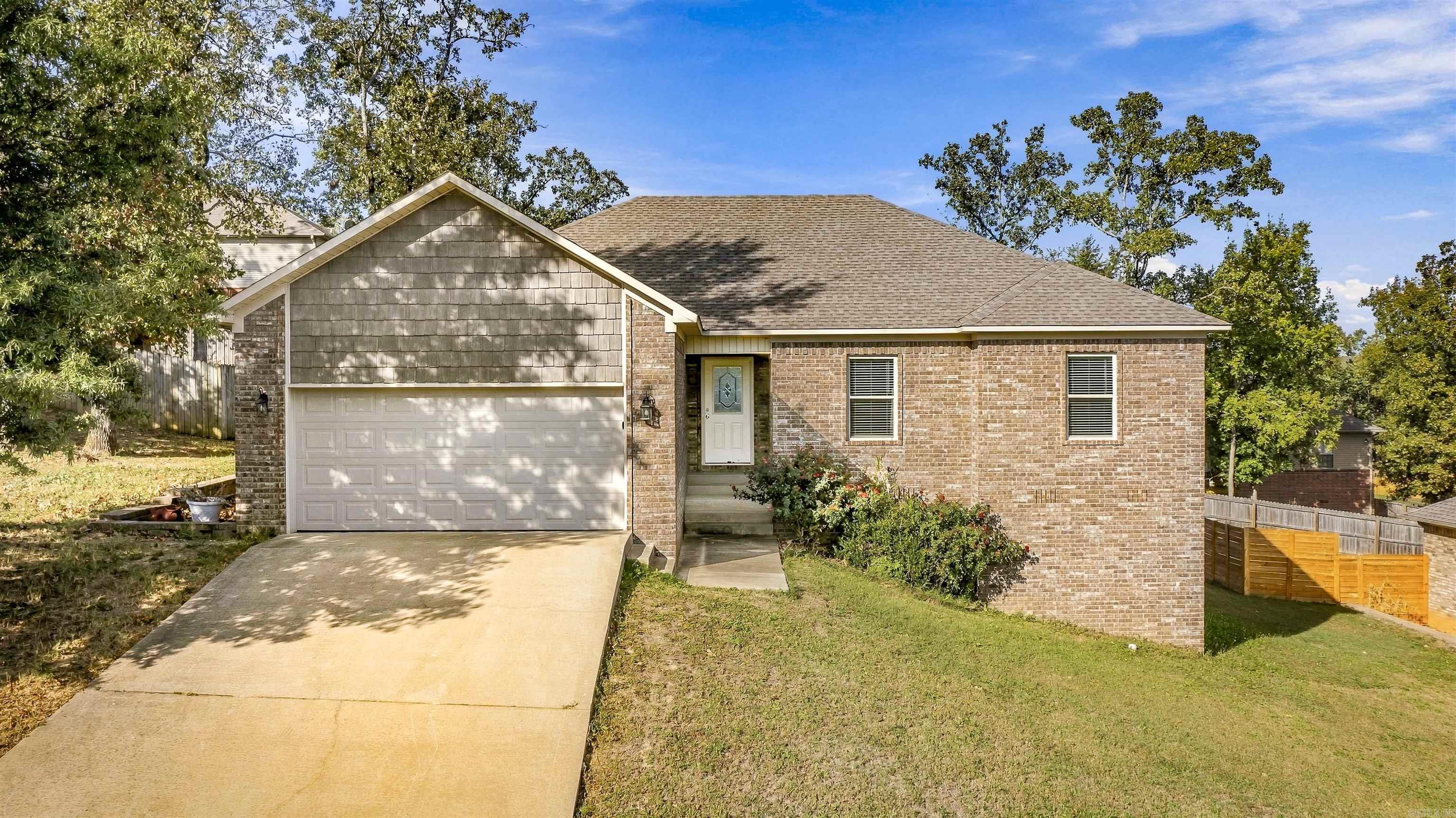 26 Pecan Lane — photo