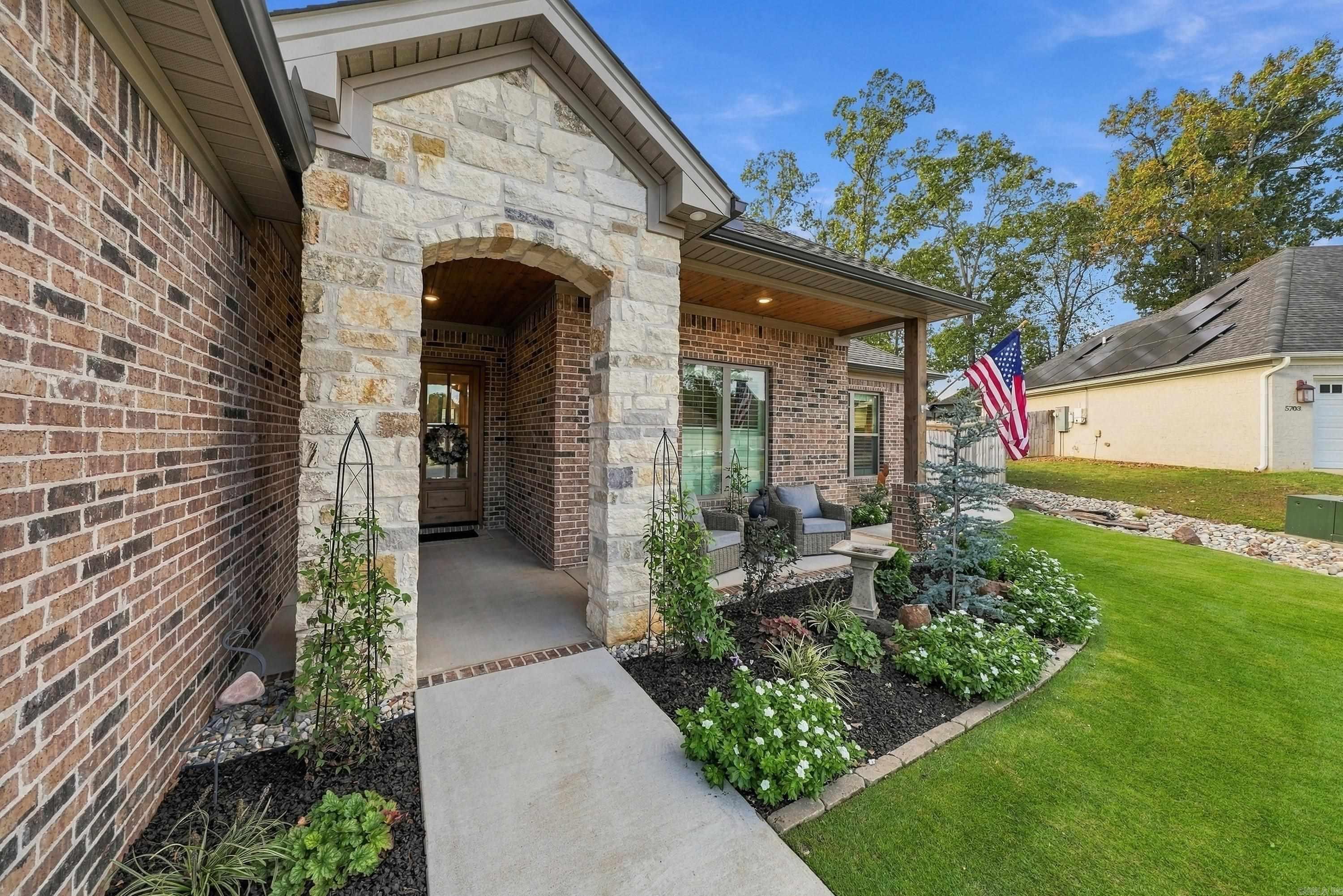 5701 Red Leaf, Benton, AR 72019 — photo 2