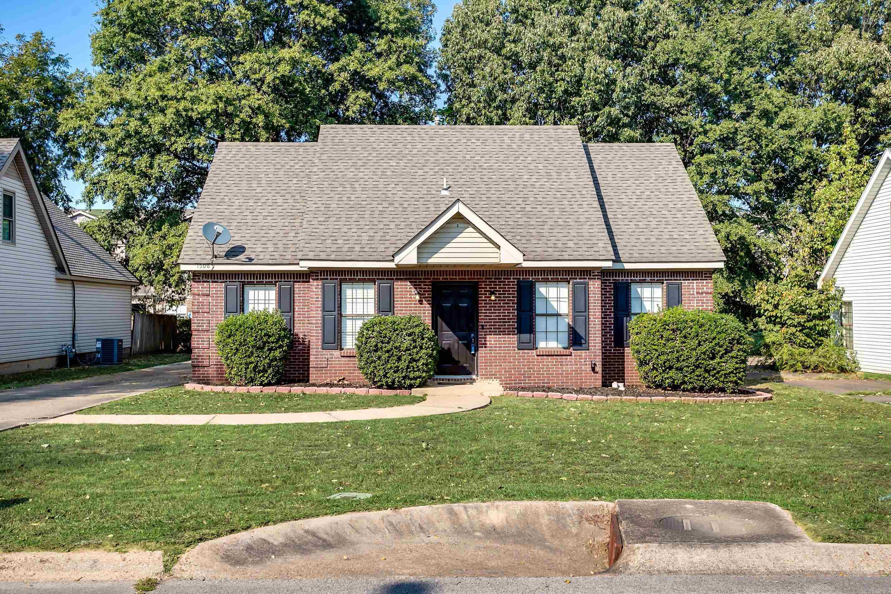 1508 Golf Course Drive — photo