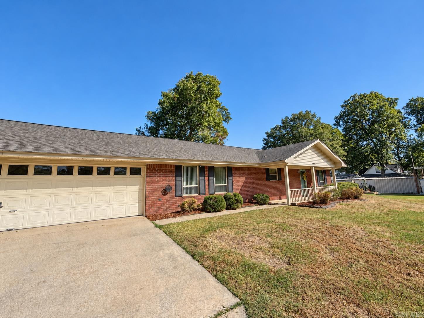 2823 Riverside, Pine Bluff, AR 71602 — photo 2