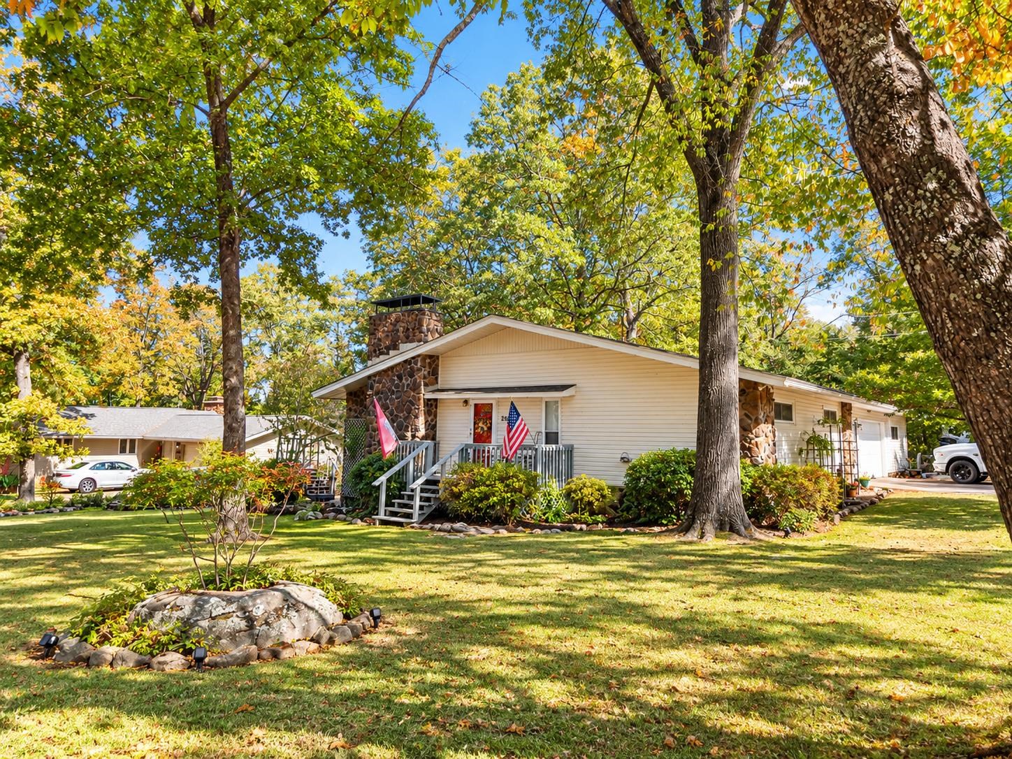 2501 Woodland Bluff Drive — photo