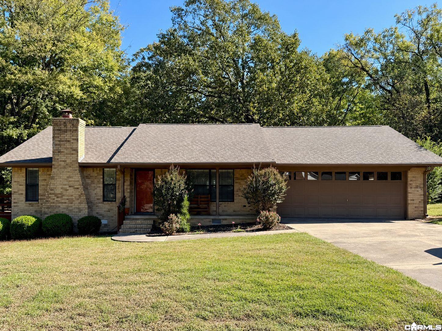108 Lakeview Circle — photo