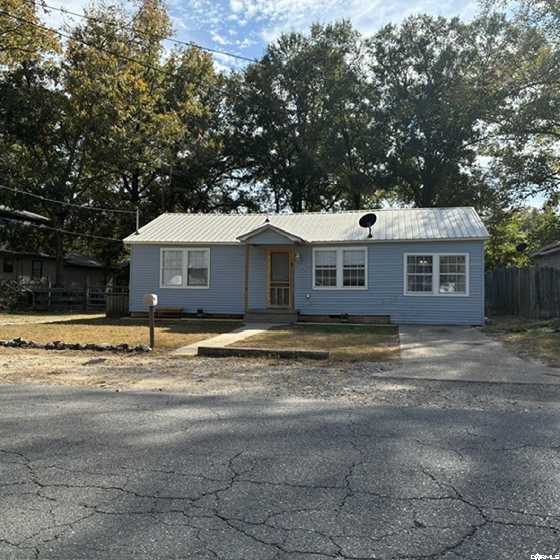 1217 McHenry Street — photo