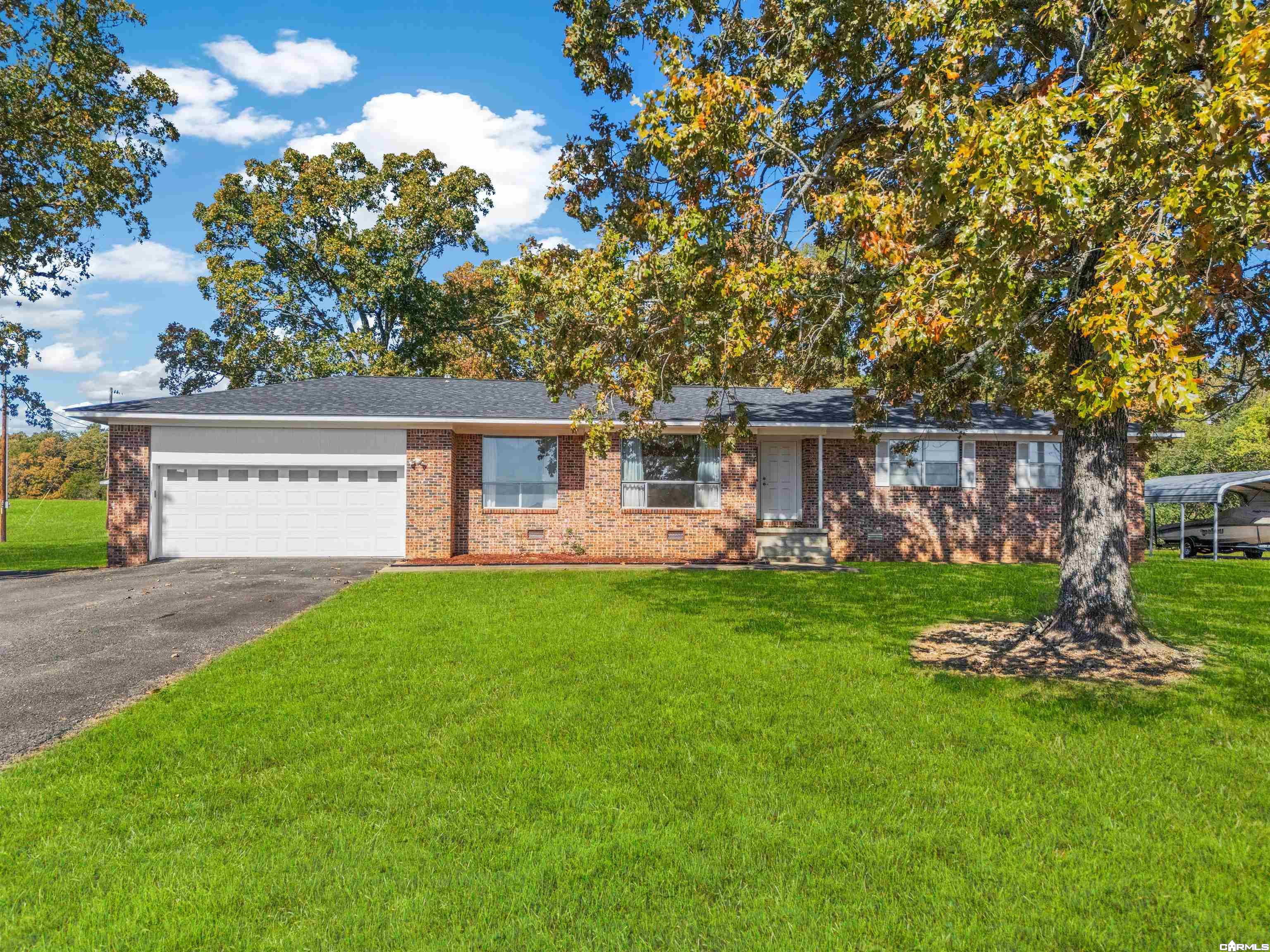 230 Deerfield Lane — photo