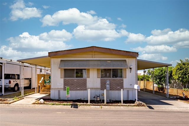 1010 E Bobier Dr 44 — photo
