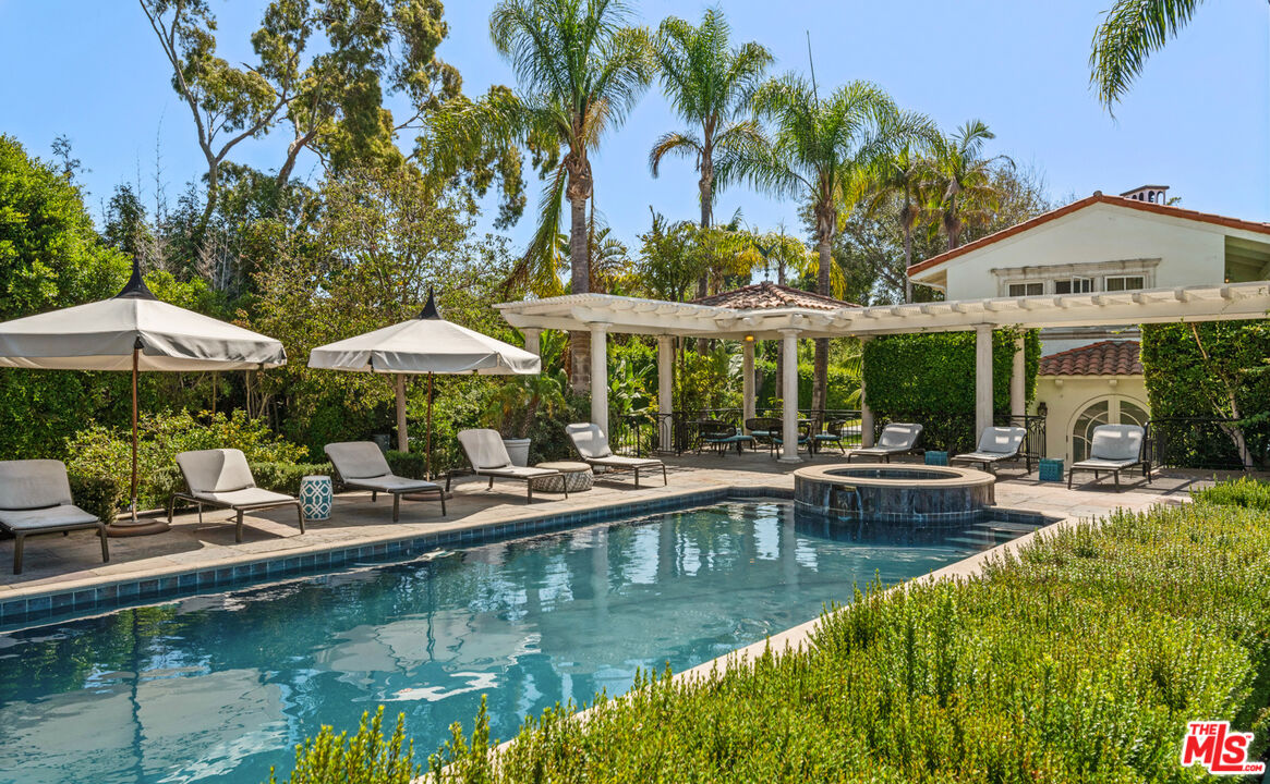 28899 Cliffside Dr — photo