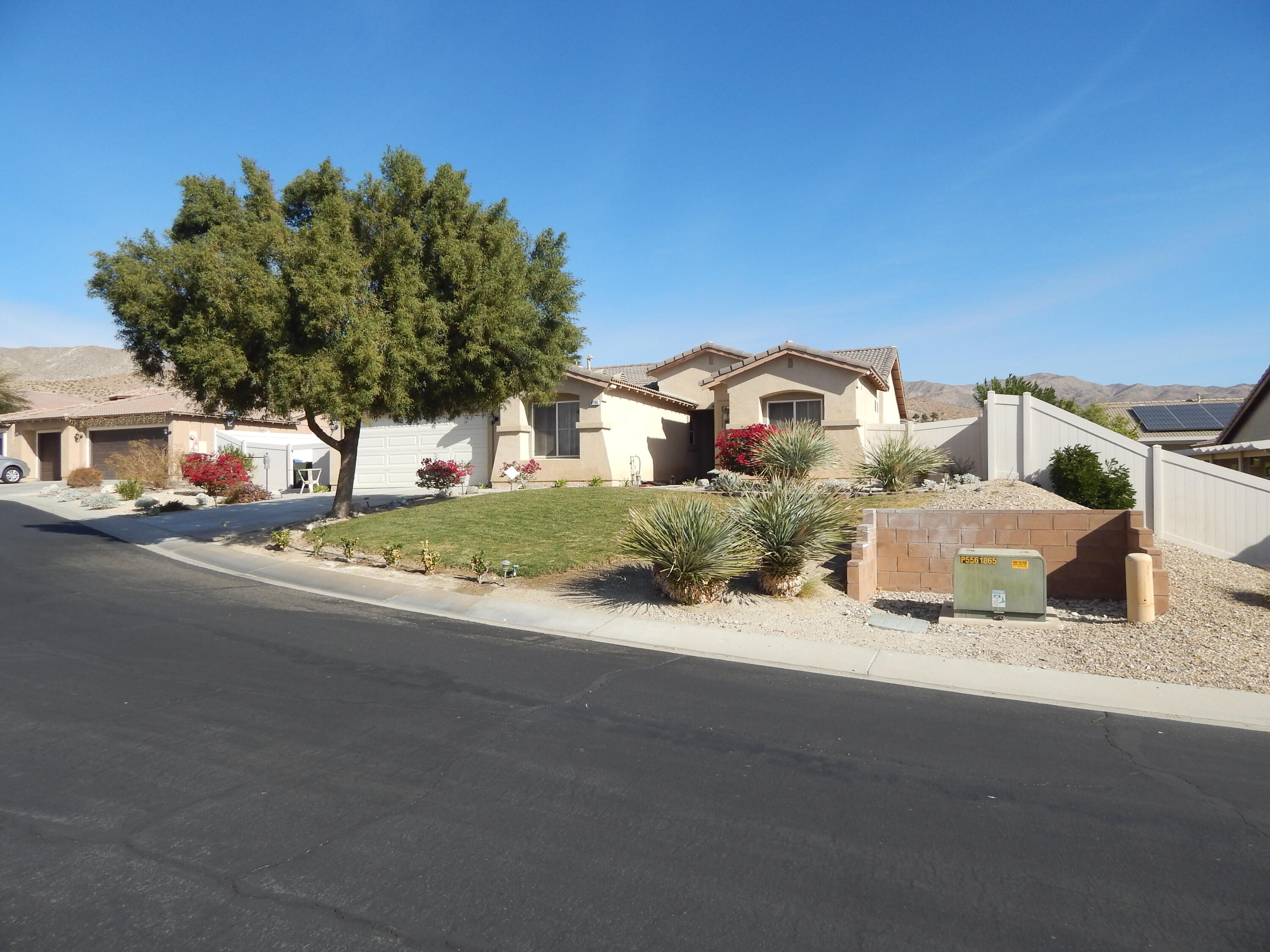 8796 Matterhorn Ct — photo