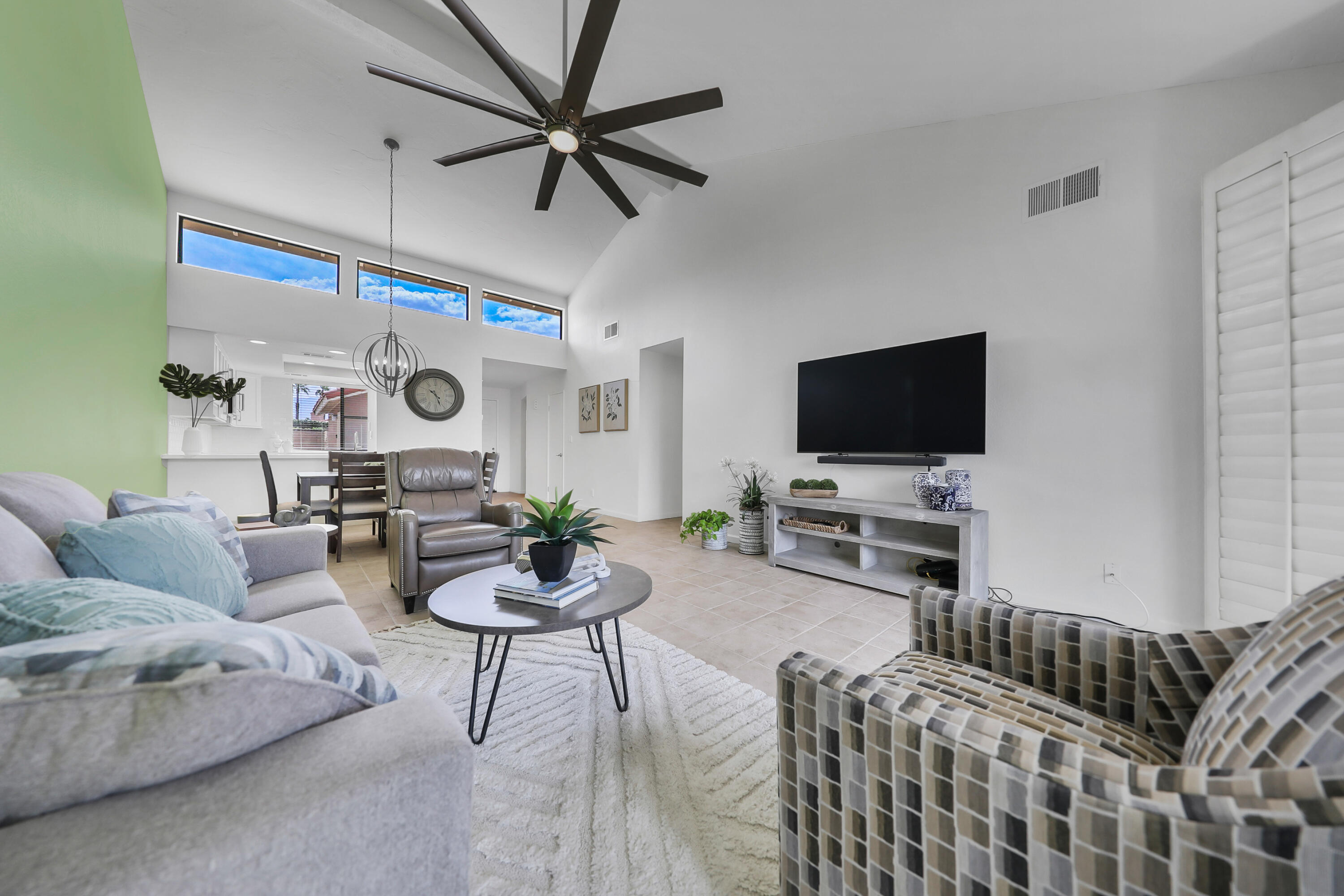 412 S Sierra Madre — photo