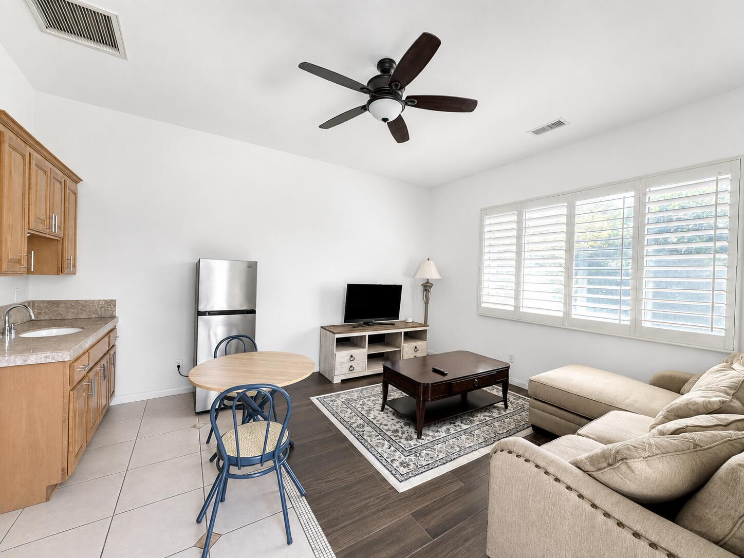 12 Buckingham Way Casita — photo