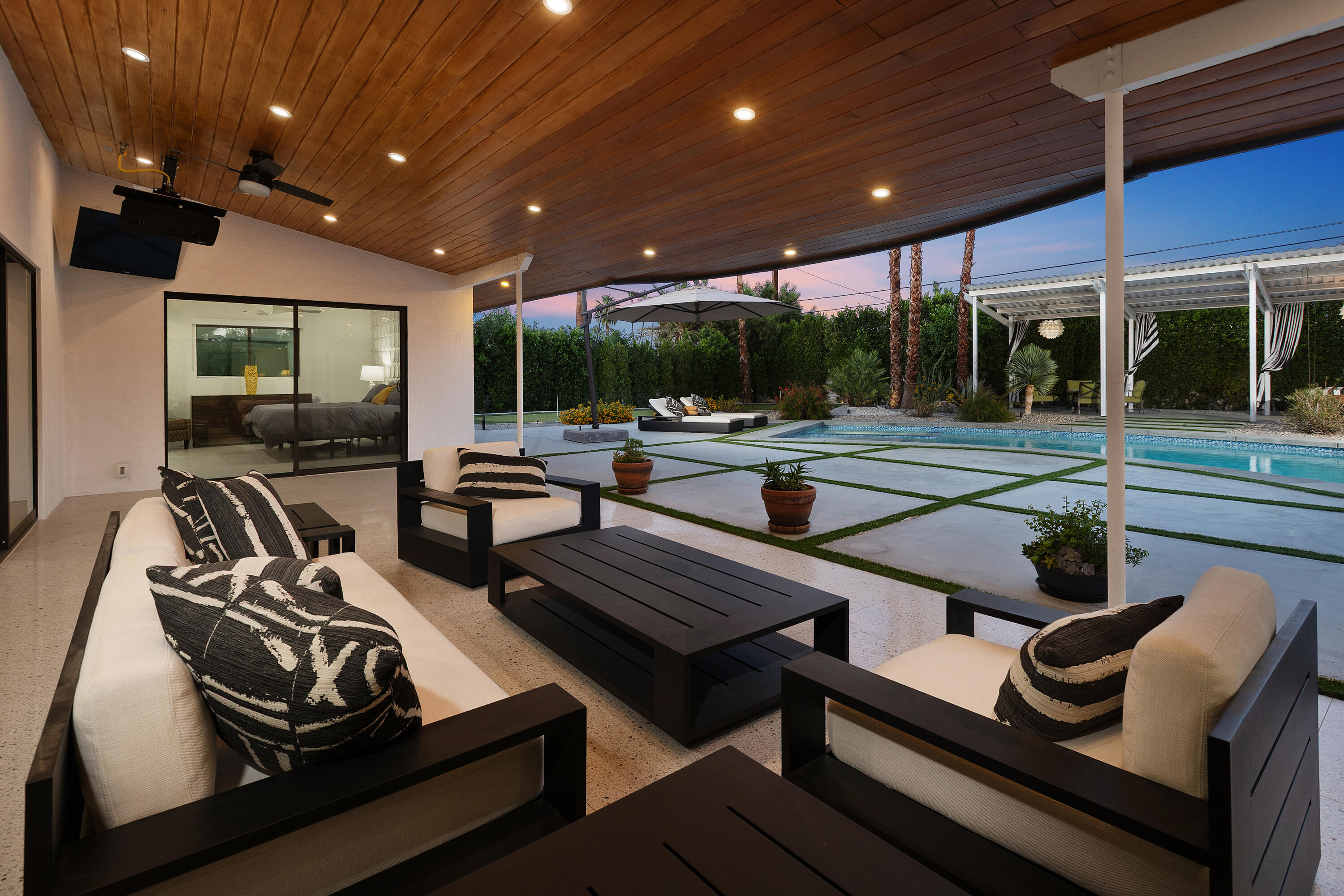 73075 Shadow Mountain Dr — photo