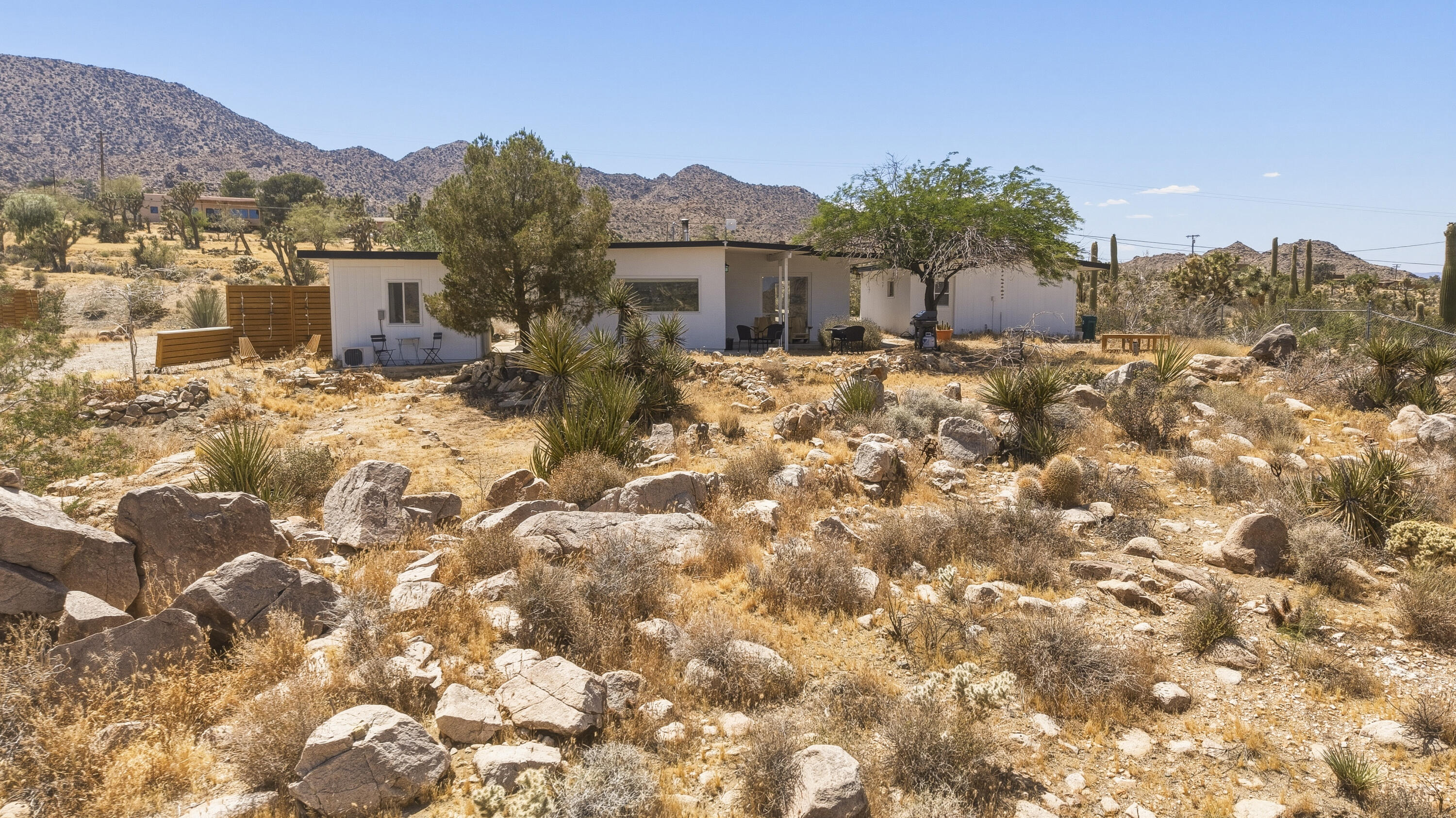 8669 Via Rocosa Rd, Joshua Tree, CA 92252 — photo 3