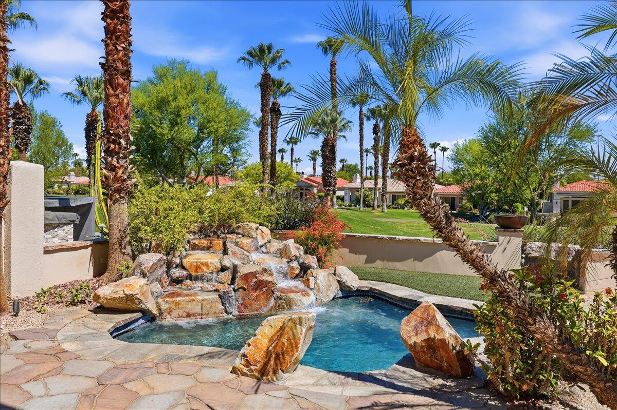370 Gold Canyon Dr — photo