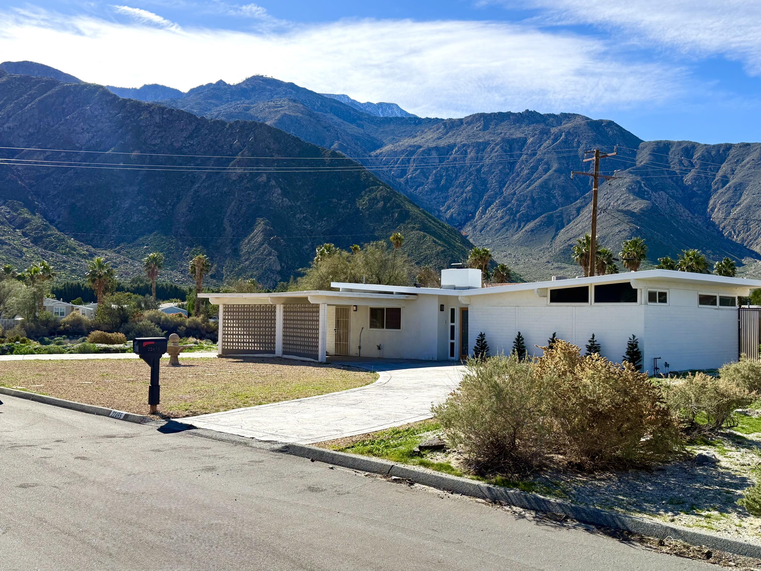 22495 Sierra Dr — photo