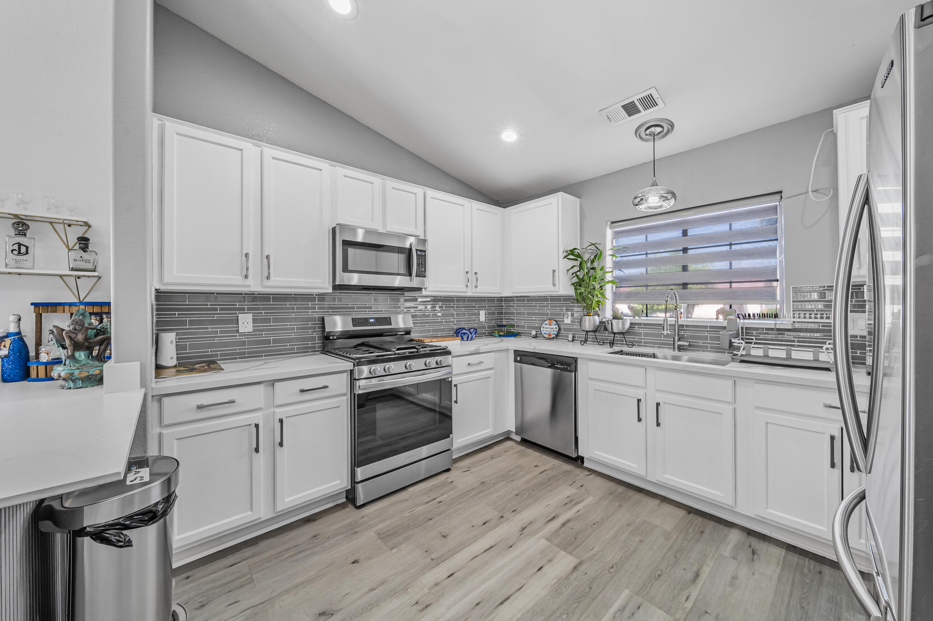 33860 Bell Rd — photo