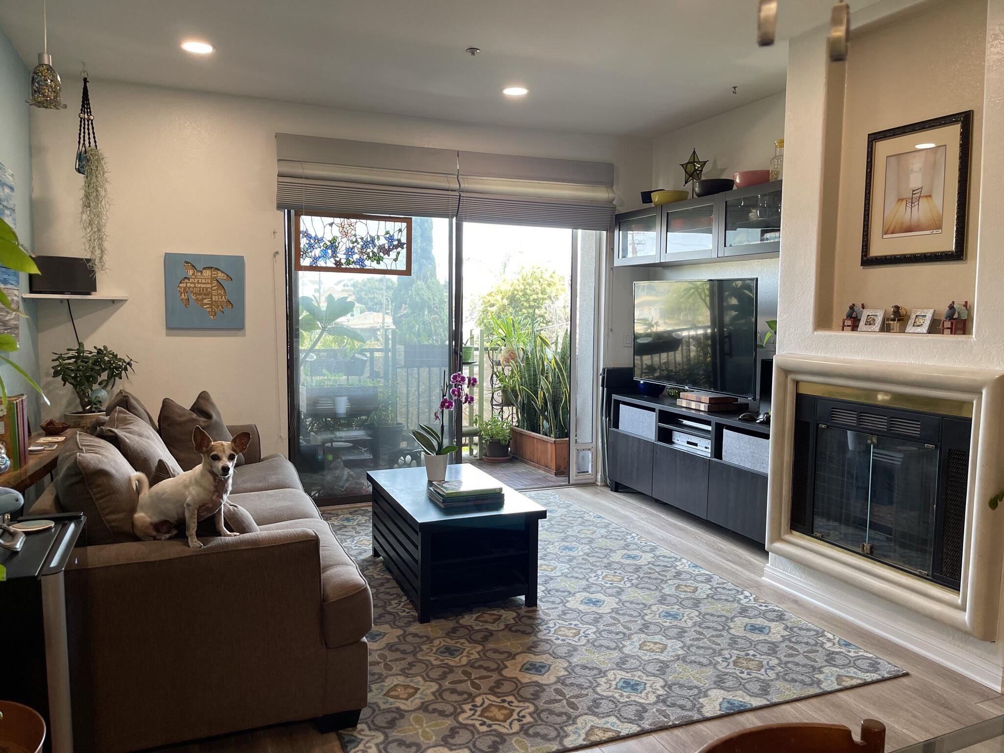 555 Maine Ave 310 — photo