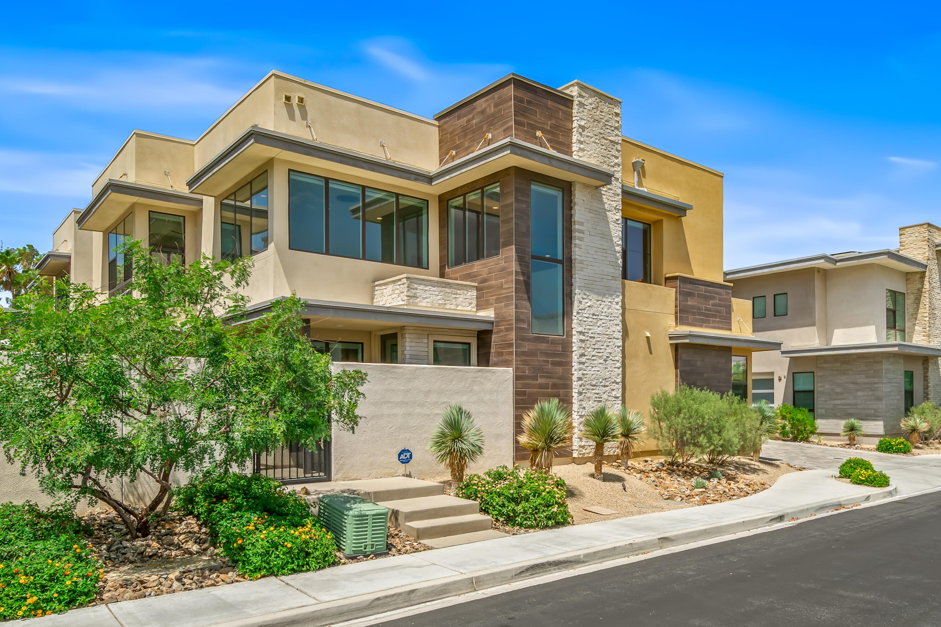 2720 Dancing Sands Dr — photo