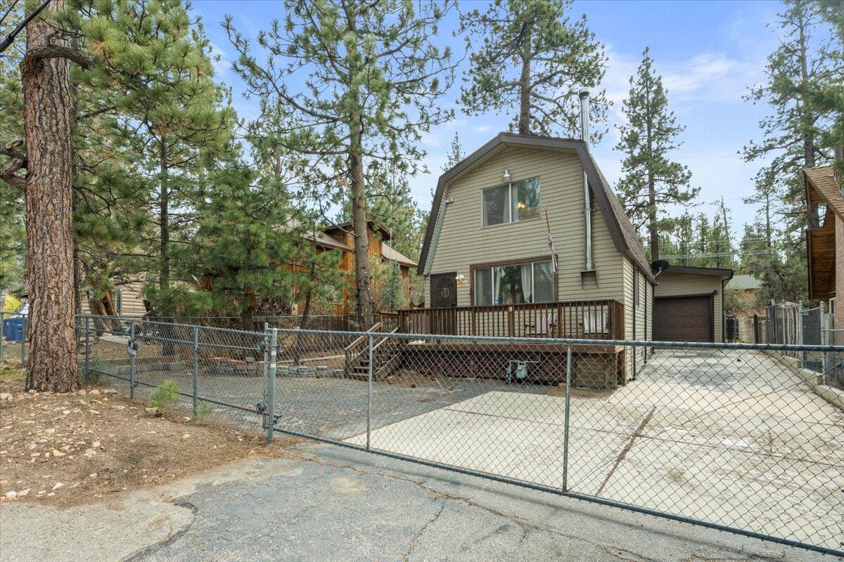 112 E Mojave Blvd, Big Bear City, CA 92314 — photo 2