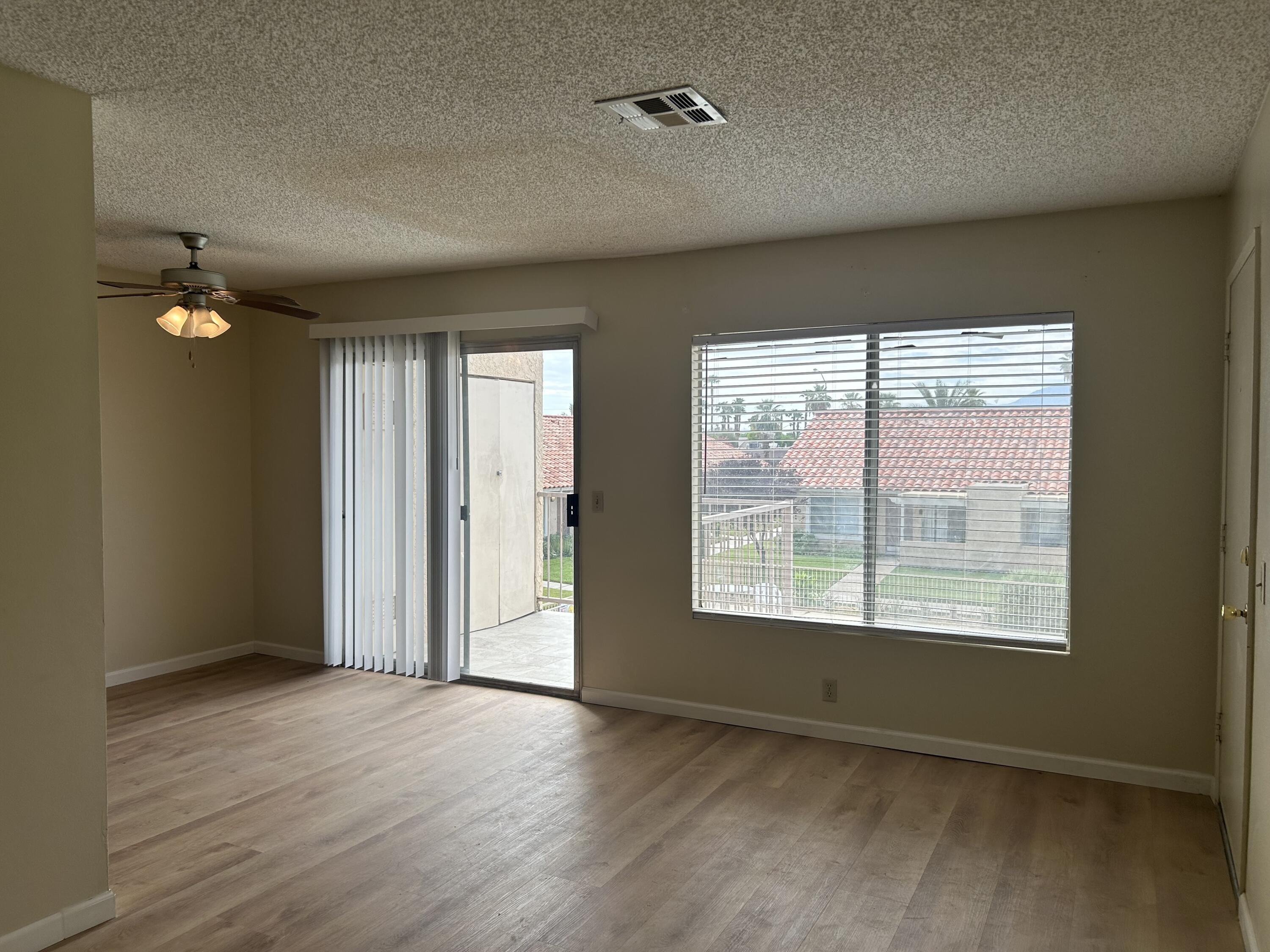 81162 Fred Waring Dr 1004 — photo