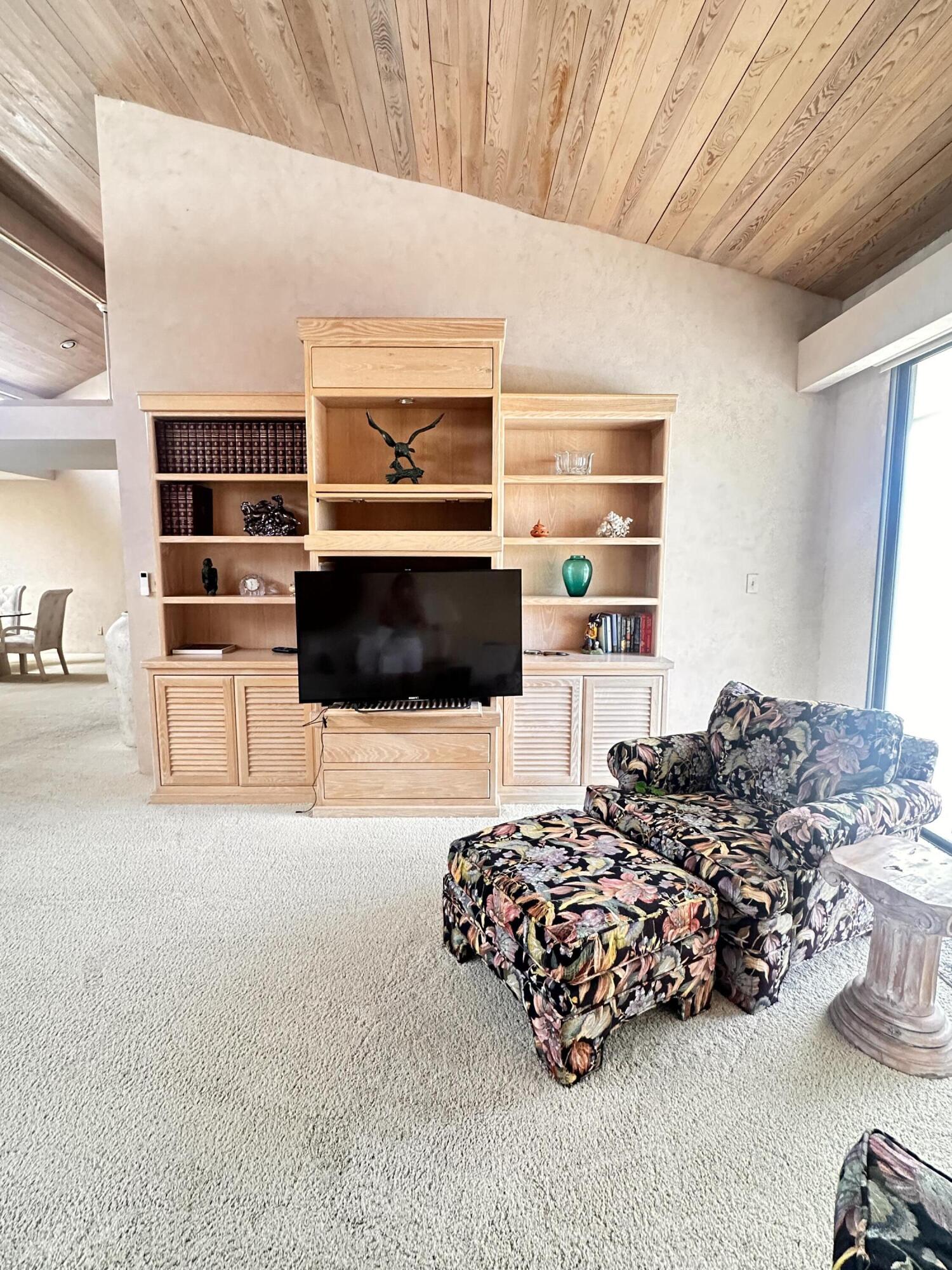 11 Ronda Dr, Rancho Mirage, CA 92270