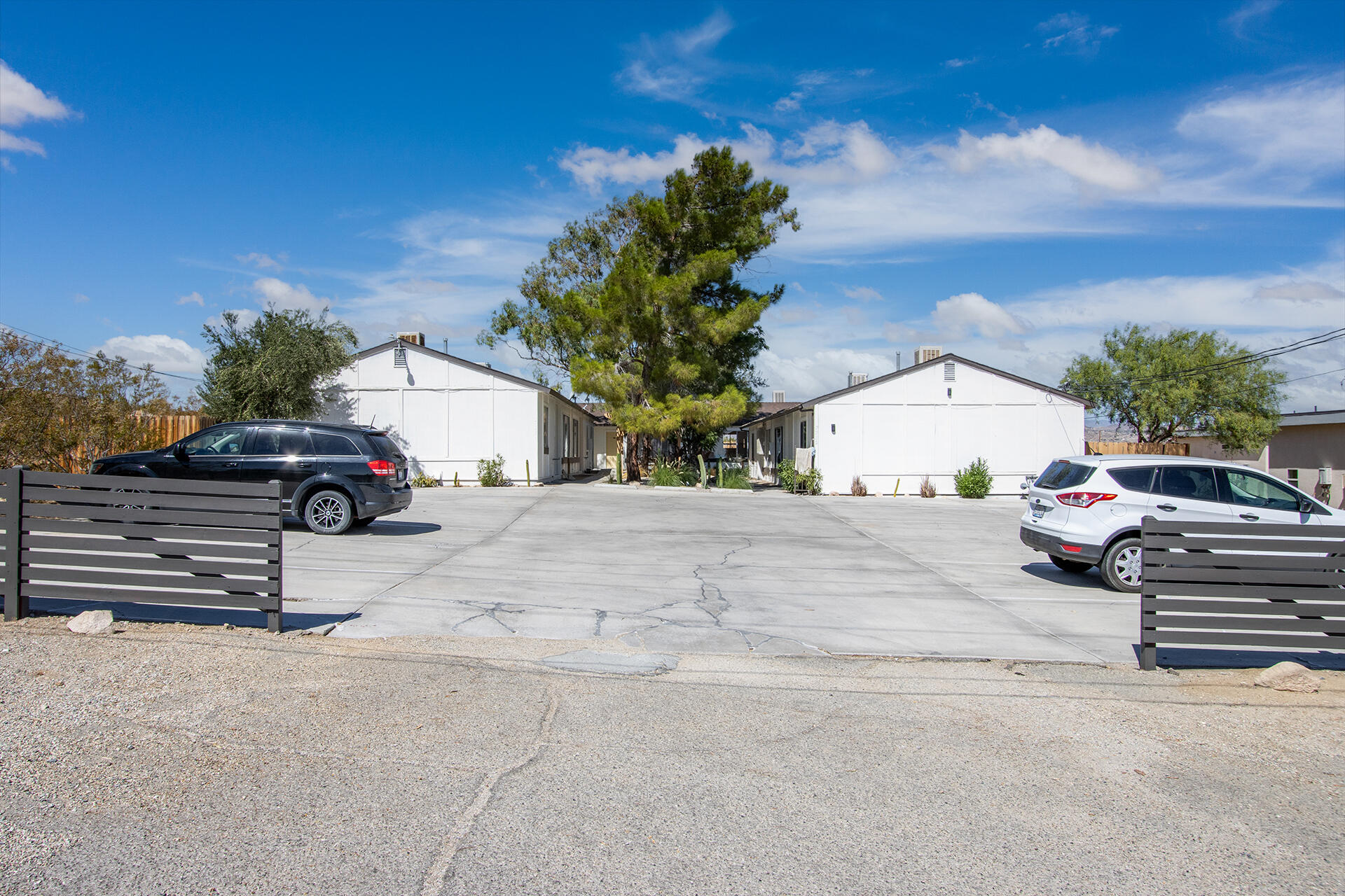 7382 Olympic Rd — photo