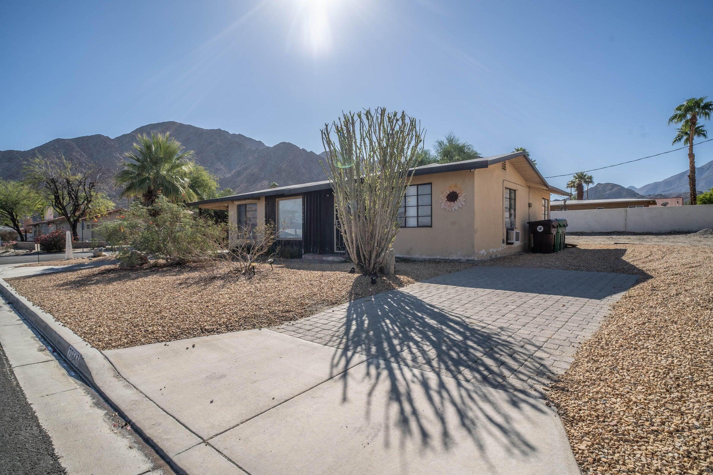 77643 Calle Temecula — photo
