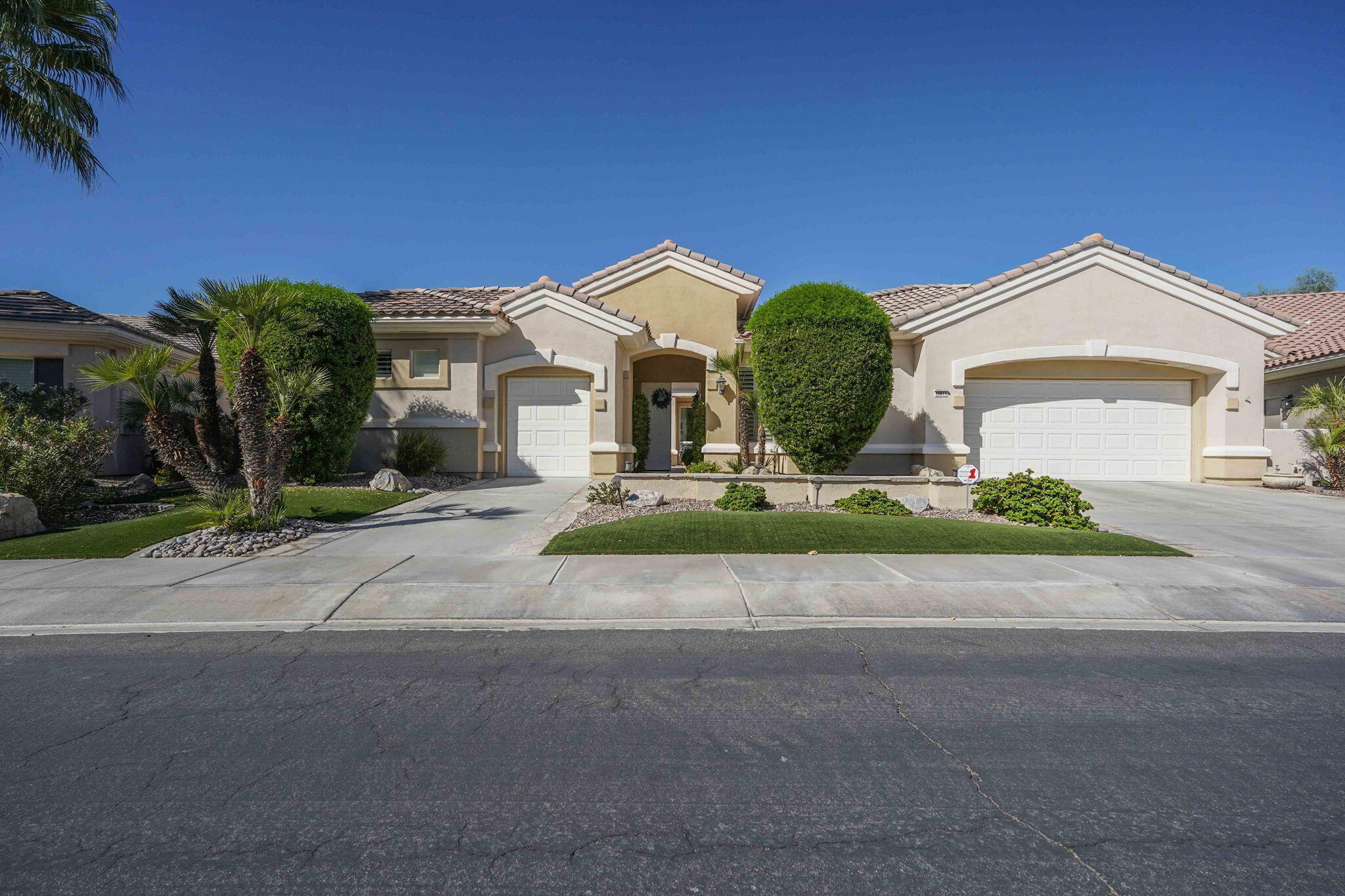 35611 Meridia — photo