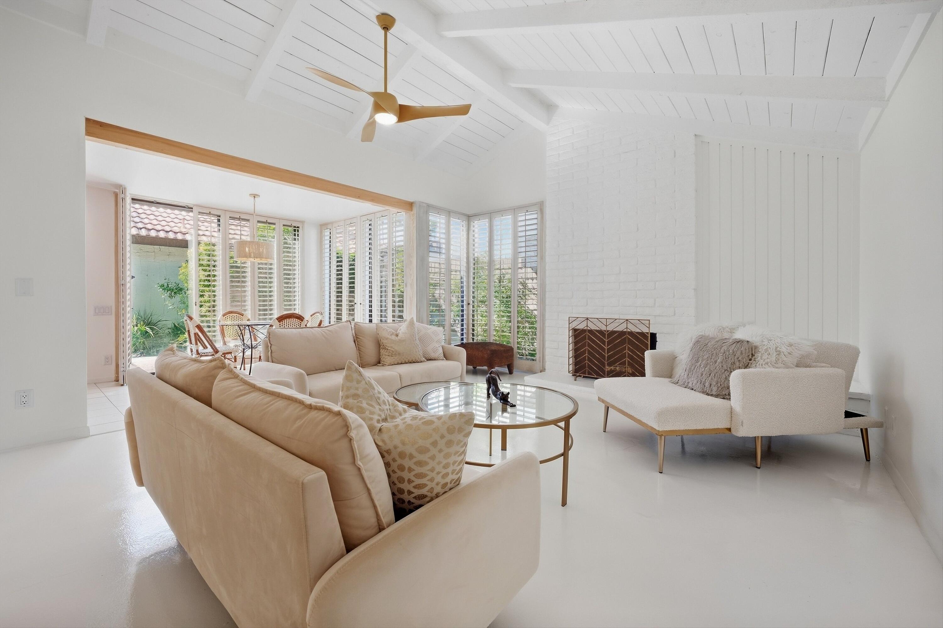 2440 S Linden Way Unit B — photo