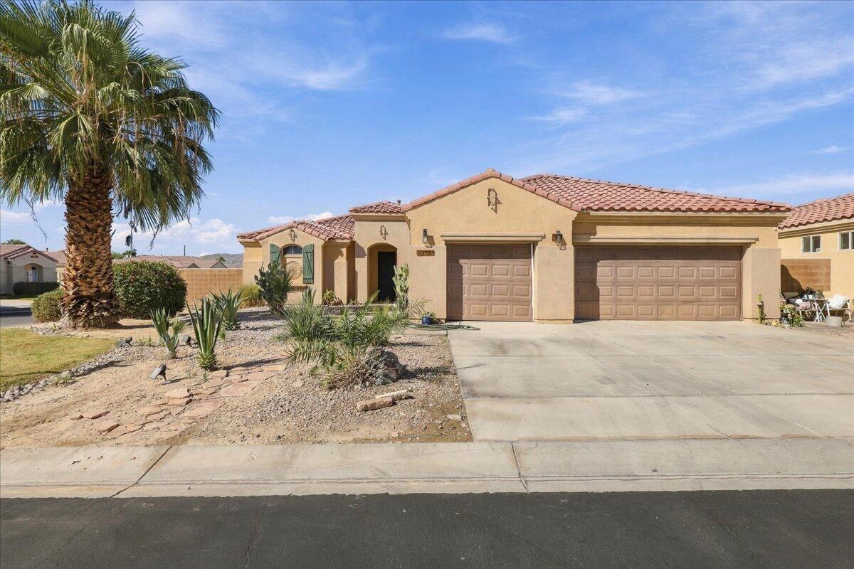 83930 Bridges Ct — photo