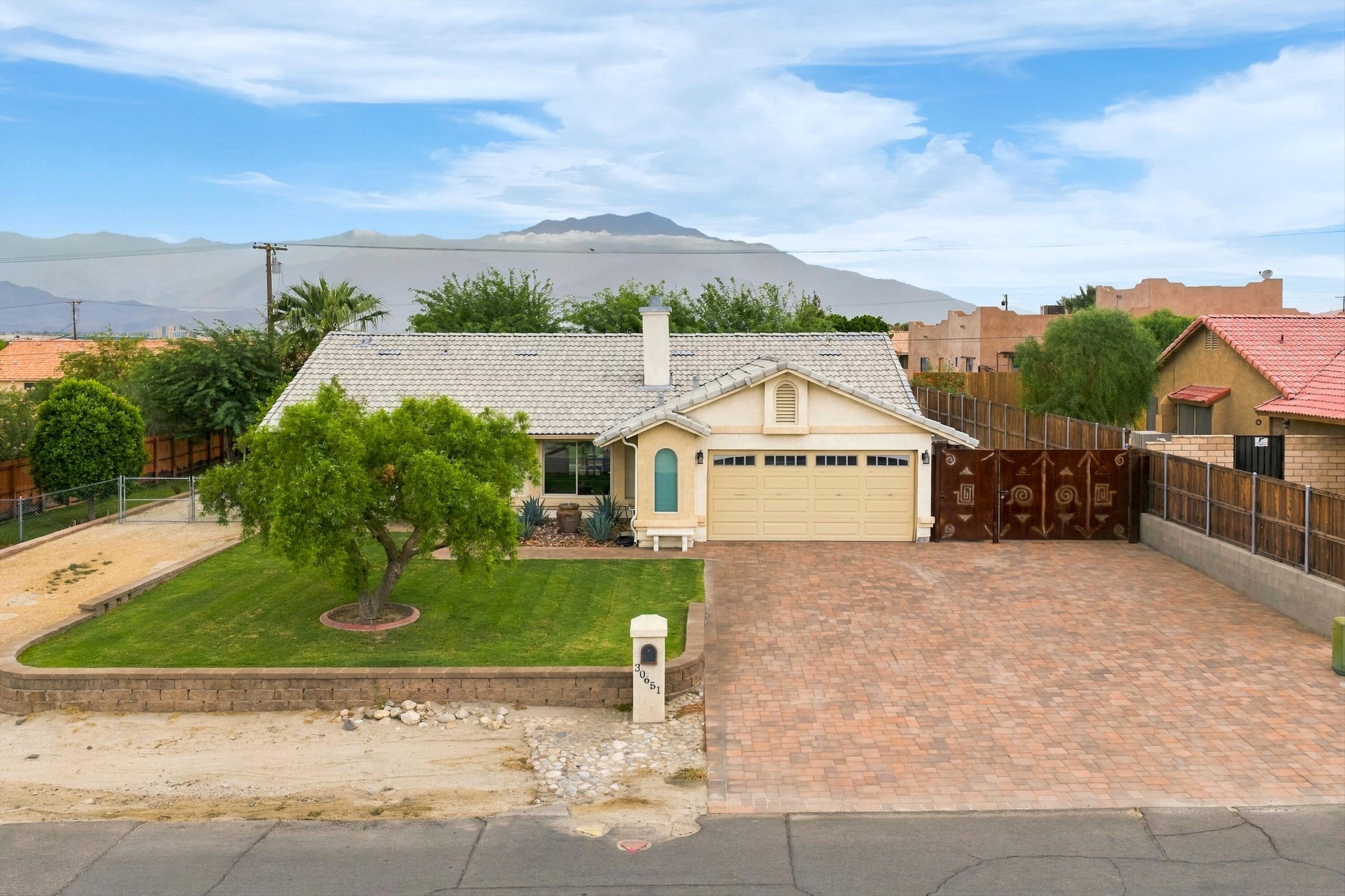 30651 Desert Moon Dr — photo