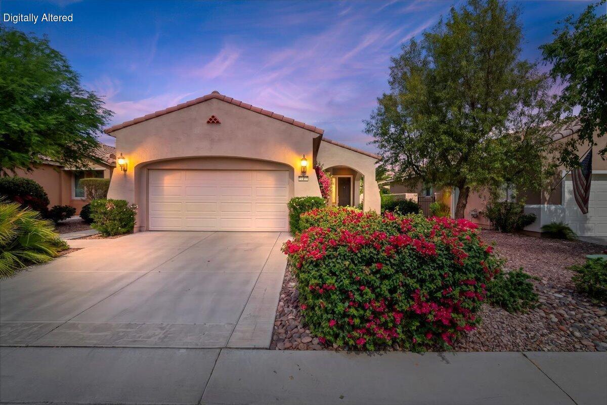 81708 Avenida De Baile — photo