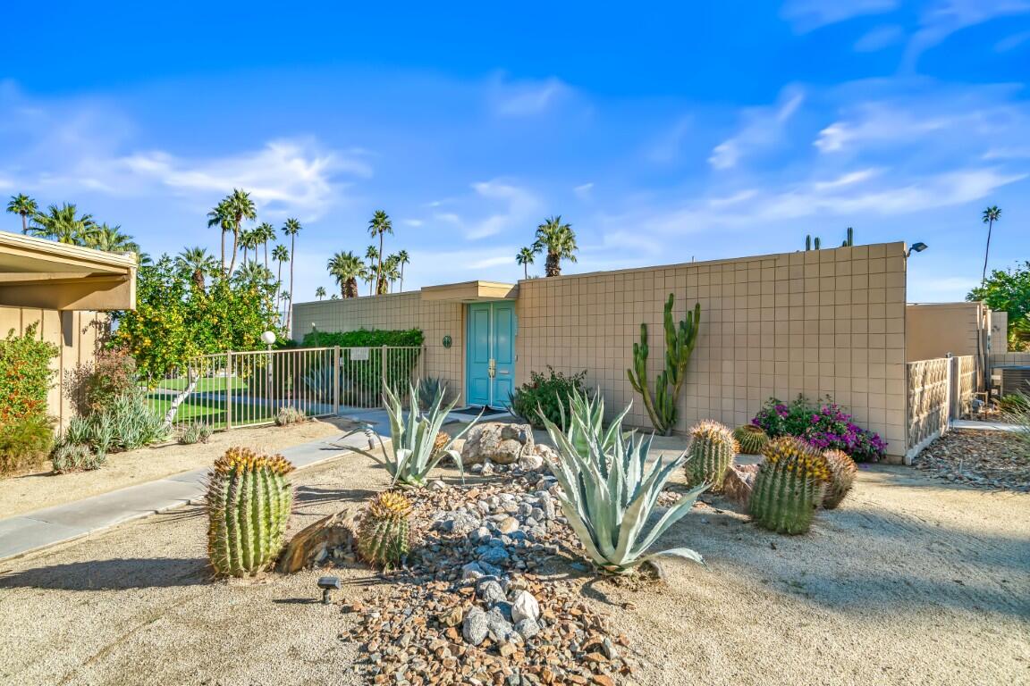 72877 El Paseo Unit 512 — photo