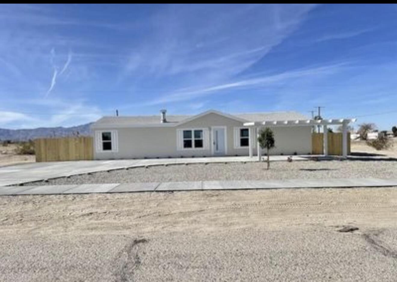 2327 Sand Quill Ave — photo