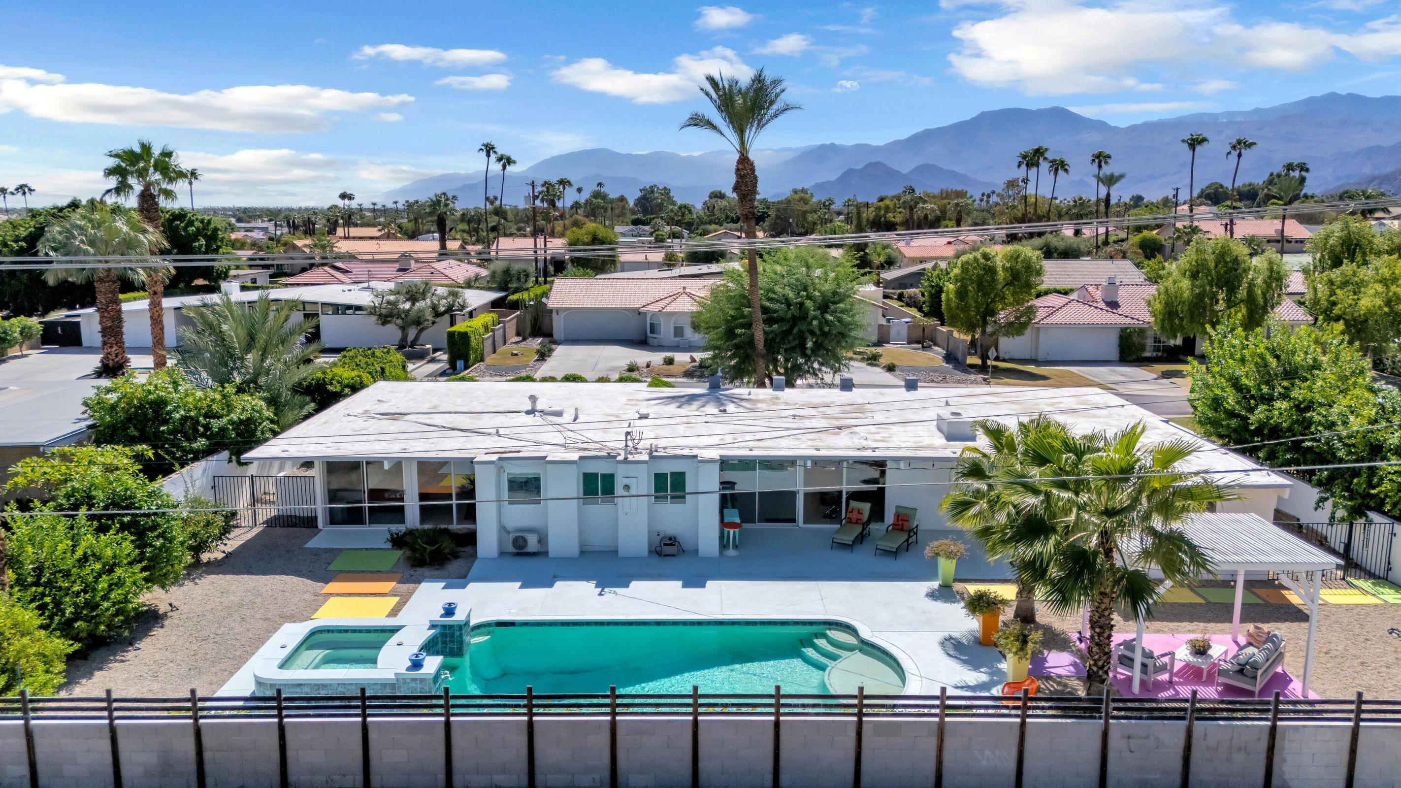 79944 Camelback Dr — photo