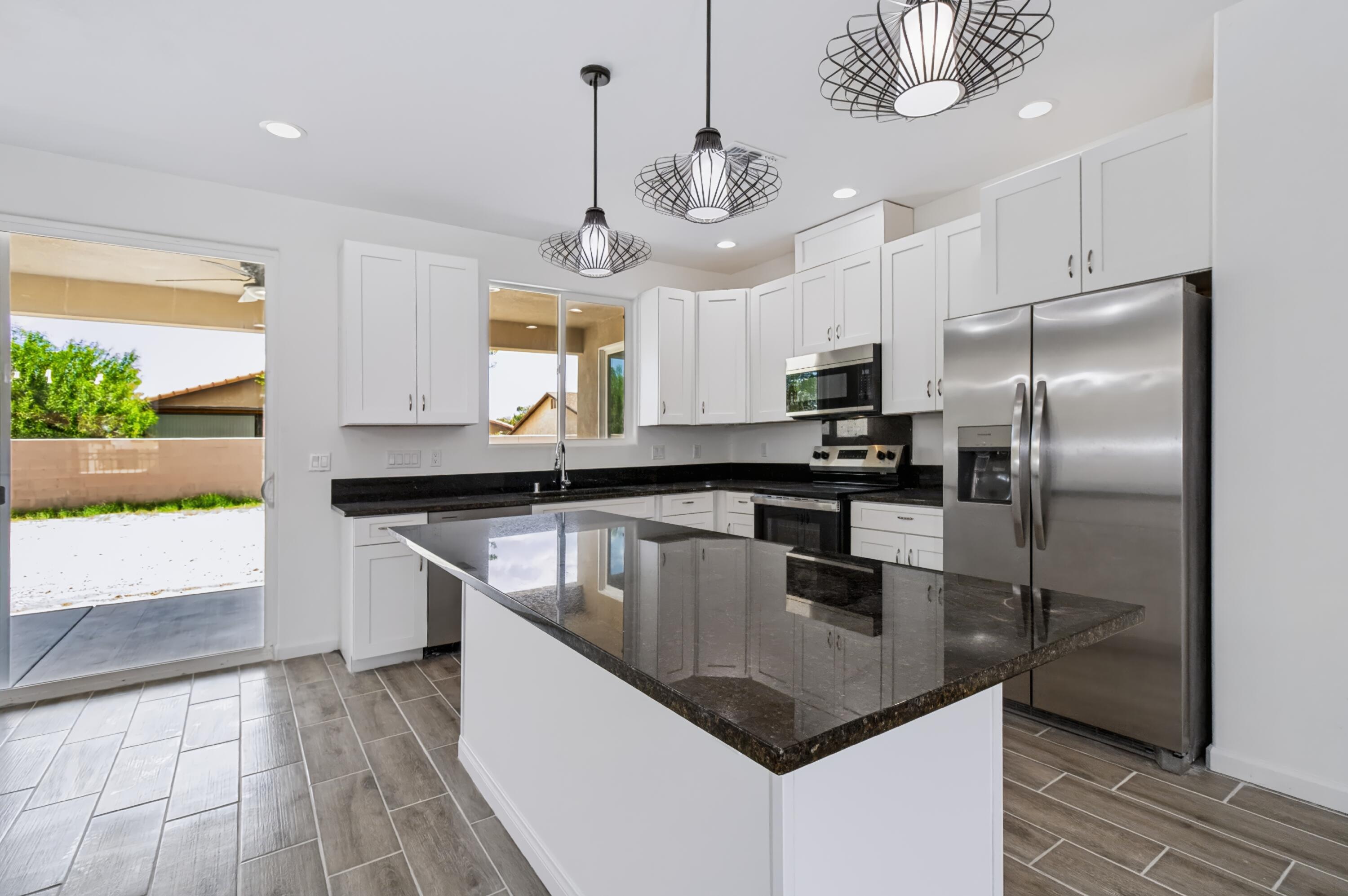 33450 Cathedral Canyon Dr — photo