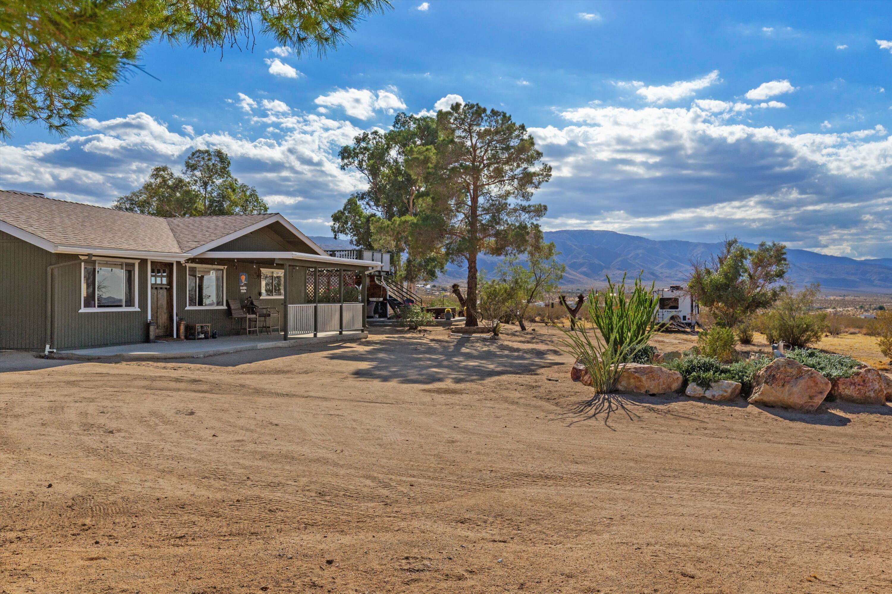 51155 Ocotillo Rd, Johnson Valley, CA 92285 — photo 2