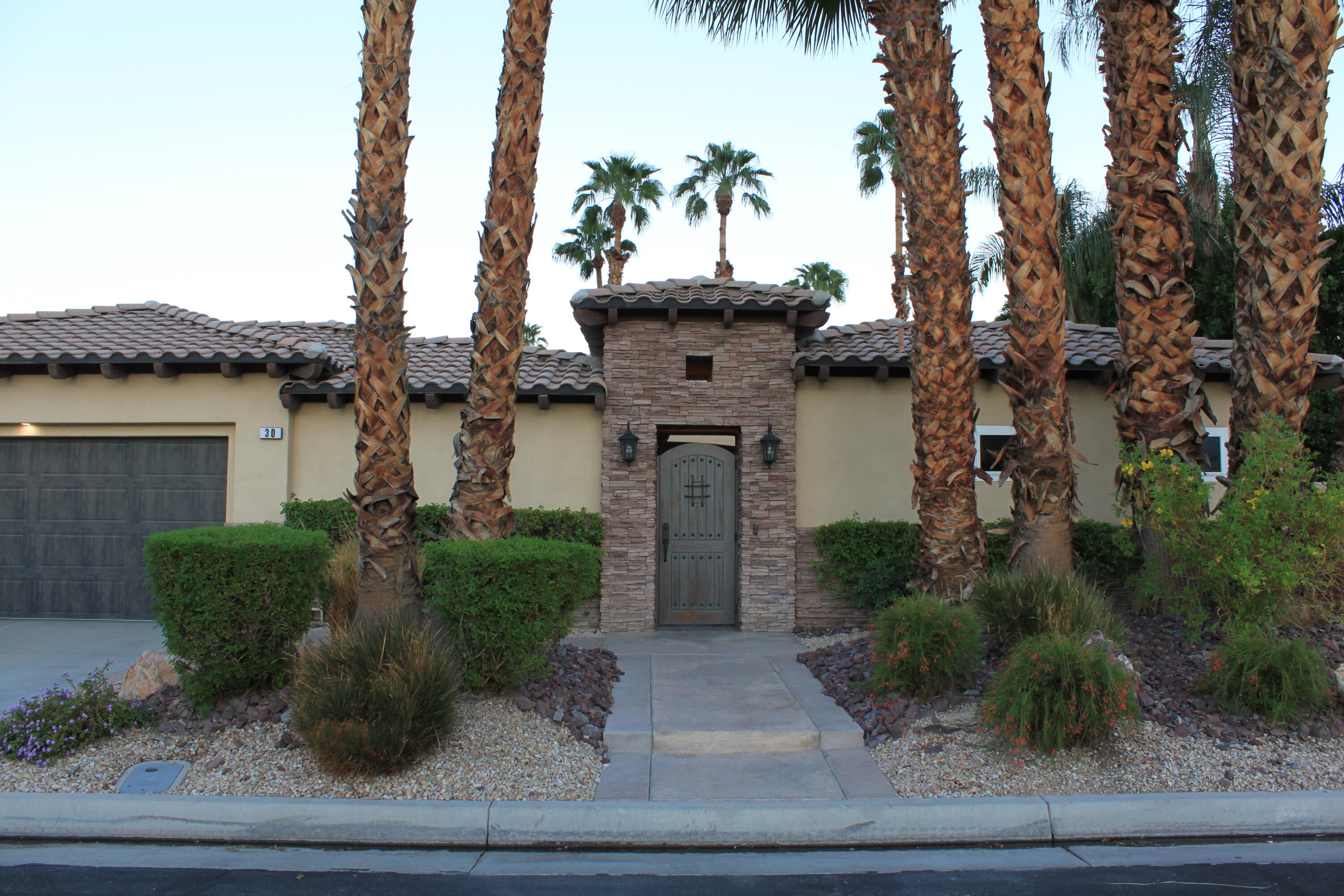 30 Paseo Montecillo — photo