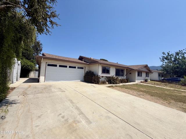 208 Dorena Dr — photo
