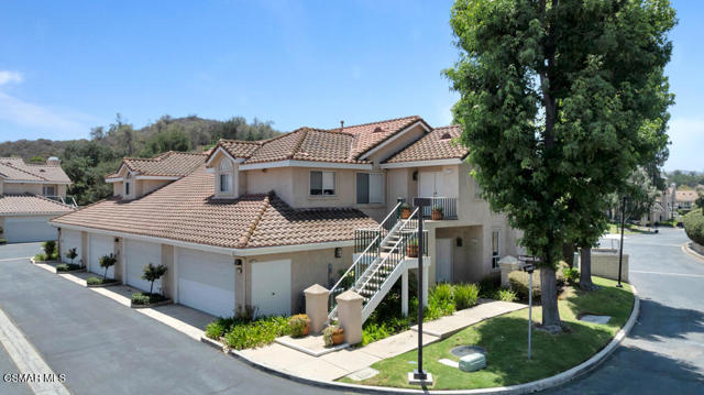275 Ridgeton Ln #A, Simi Valley, CA 93065