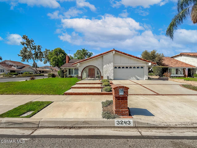 3243 Emerald Ave, Simi Valley, CA 93063 — photo 2