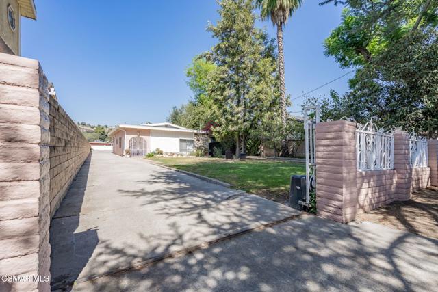 10517 Penrose St — photo