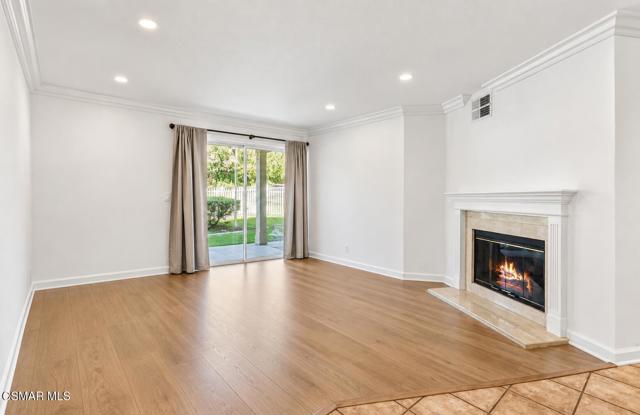 5805 Oak Bend Ln Unit 211 — photo
