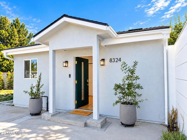 8324 Bardwell Ave — photo