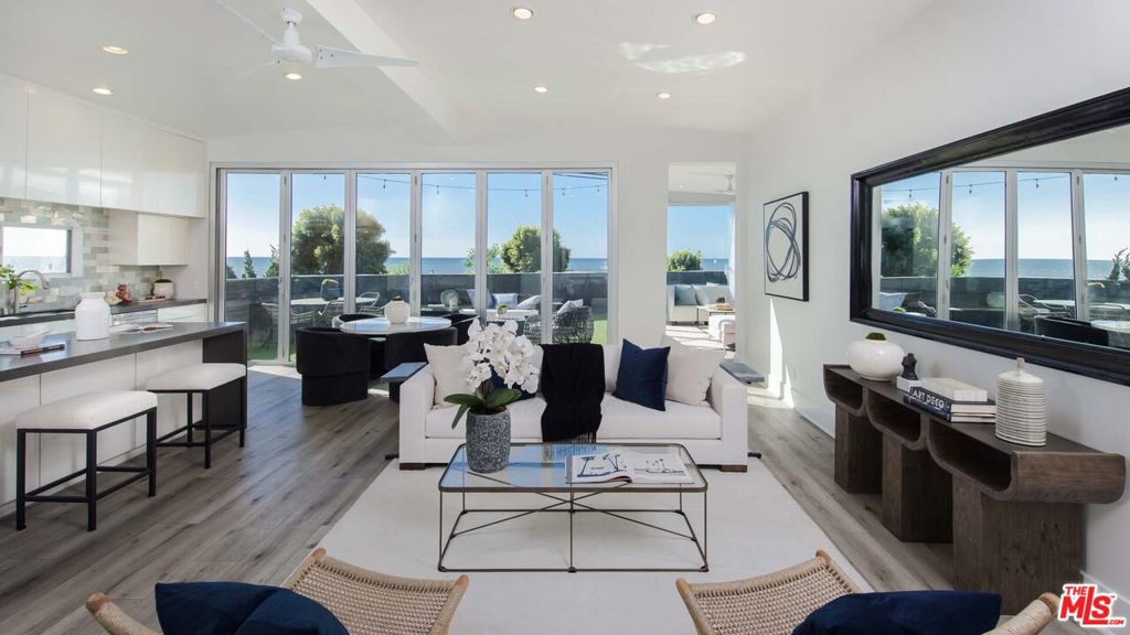 16321 B Pacific Coast — photo